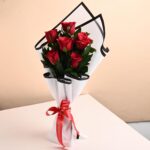 Flower Aura Fresh Artificial Flower Bouquet of 6 Red Roses In Premium Paper For Birthday & Anniversary Gift, Wedding Gift, Mother's Day Gift, Love & Romance Gift, Father's Day Gift (Same Day Delivery)